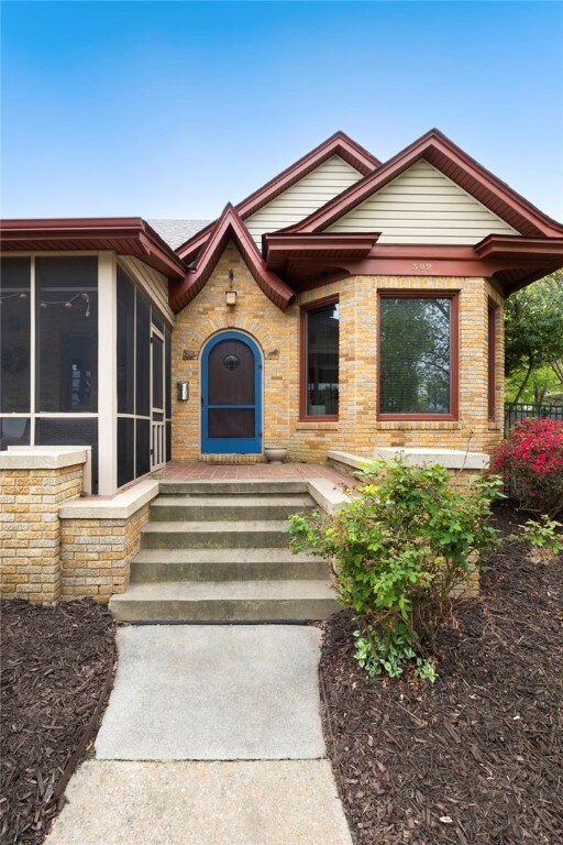 302 W Cherry St, Rogers, AR 72756 - photo 7