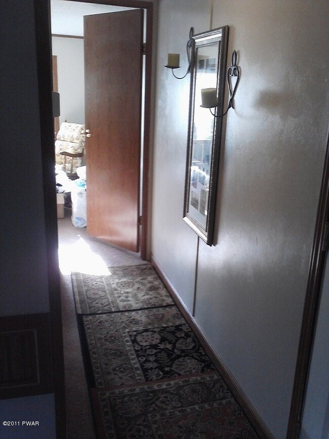 235 Prospect St, Hawley, PA 18428 - photo 6