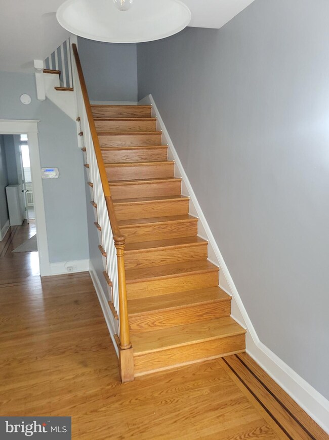 638 Wildwood Pkwy, Baltimore, MD 21229 - photo 7