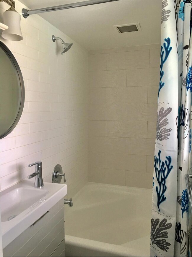 Birch Square Condos unit 404, Fort Lauderdale, FL 33304 - photo 5