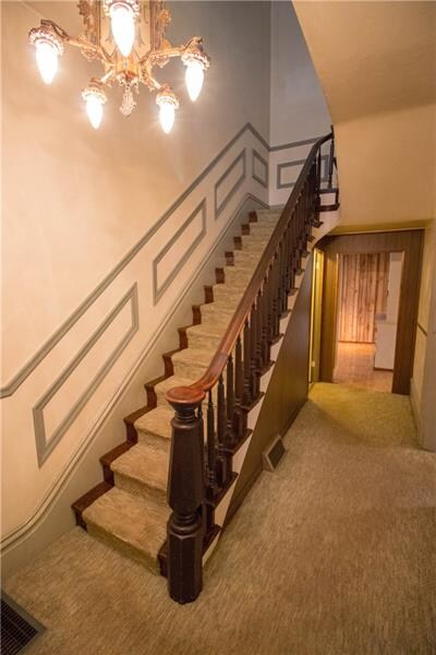 GORGEOUS STAIRCASE IN THE MAIN ENTRY