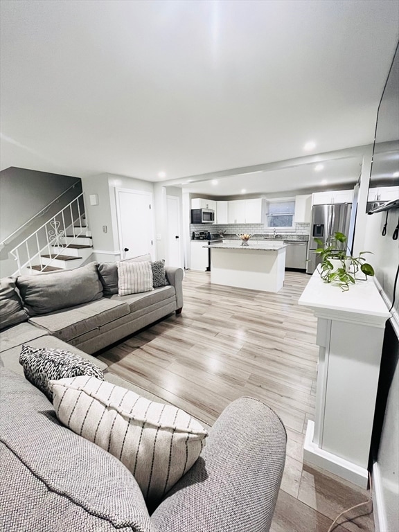 28 B Staples St unit B, Taunton, MA 02718 - photo 4