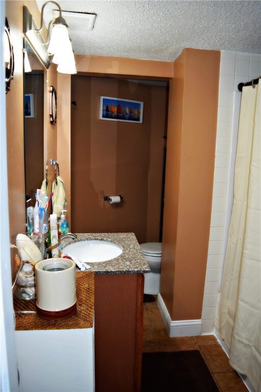 116 Phenix Ave, Cranston, RI 02920 - photo 4