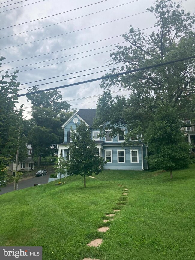 1623 N Roosevelt St, Arlington, VA 22205 - photo 2