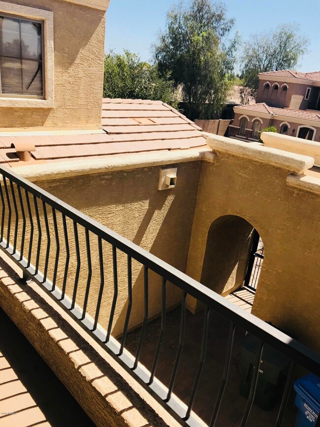 kelly balcony