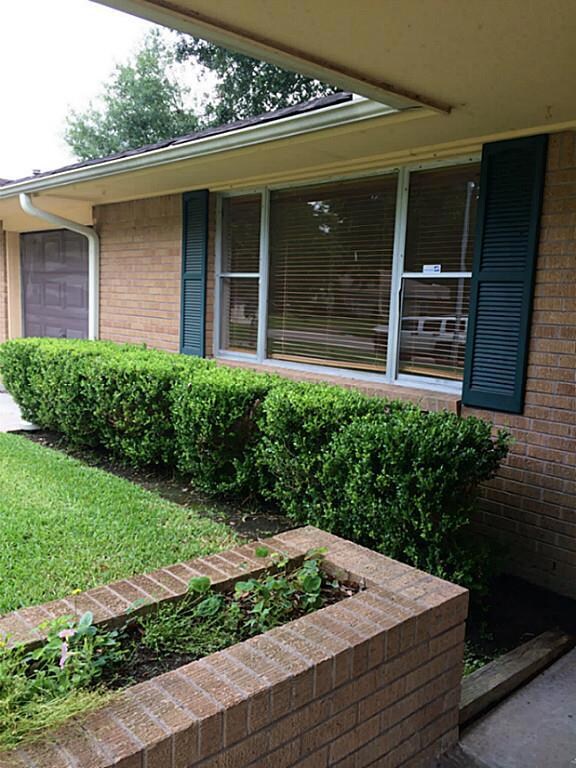 1423 Hewitt Dr, Houston, TX 77018 - photo 3