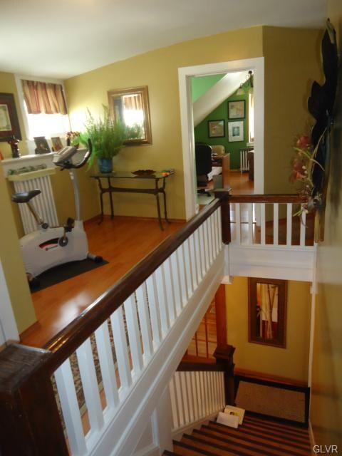 1529 Brookside Rd, Allentown, PA 18106 - photo 4