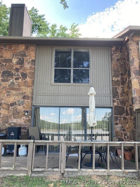 701 Lakeshore Dr unit 16, Eufaula, OK 74432 - photo 2