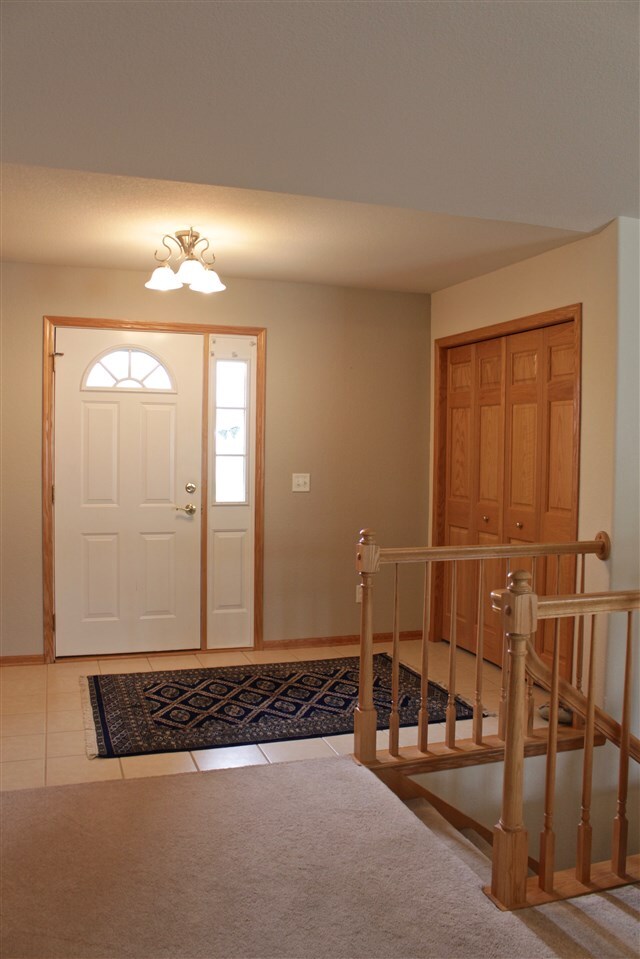 1230 N Thompson Rd, Sun Prairie, WI 53590 - photo 2