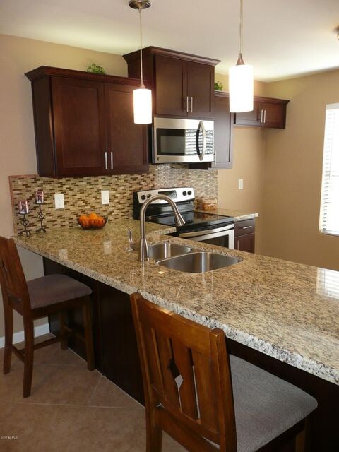 7757 E Alyssum Ln, Mesa, AZ 85208 - photo 2