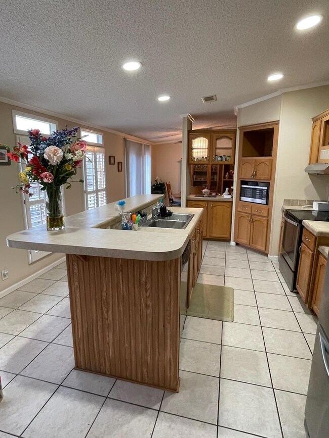 300 Creekview Meadows Dr, Springtown, TX 76082 - photo 4