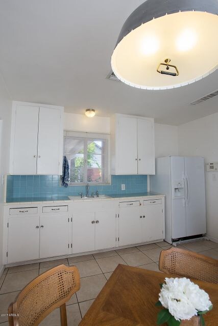 4141 N 10th kitchen 3