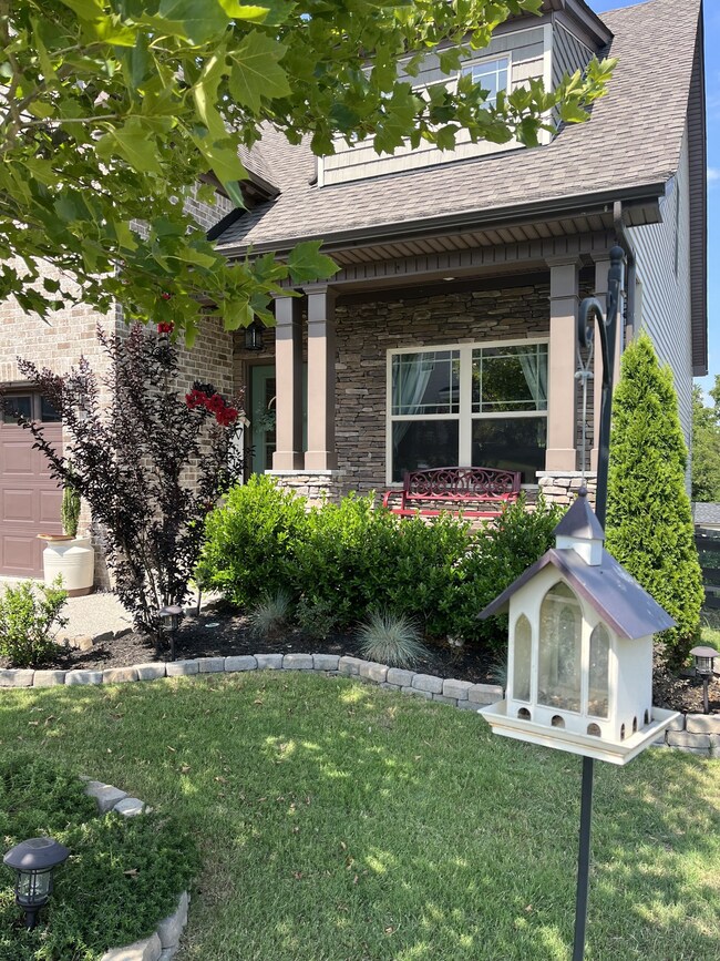 1034 Solomon Ln, Spring Hill, TN 37174 - photo 5