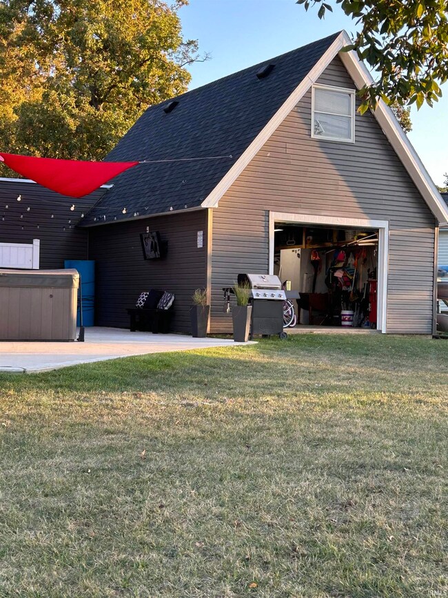 295 E Shore Dr, Geneva, IN 46740 - photo 4