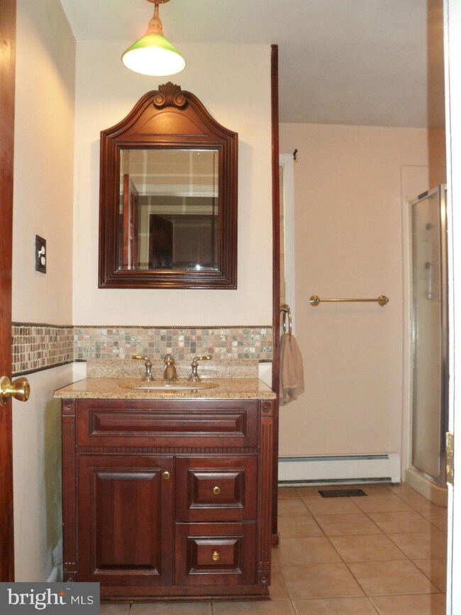 418 N Hanover St, Hershey, PA 17033 - photo 7