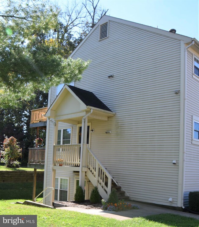 210A Fernwood Place, Warrenton, VA 20186 - photo 2