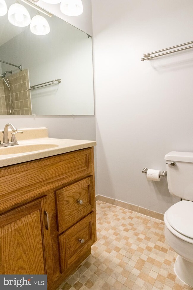 5860 Thunder Hill Rd unit C4, Columbia, MD 21045 - photo 7