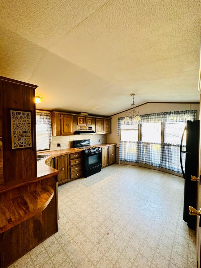 7F27F191-22F6-4BDB-9582-44623A760397