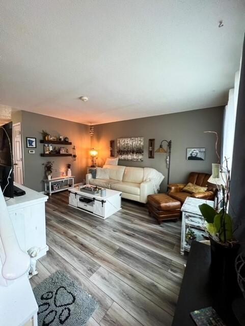 513 S 7th St unit E, La Crescent, MN 55947 - photo 6