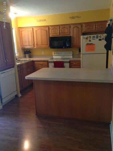 5412 Oakcreek Ln, Louisville, KY 40291 - photo 5