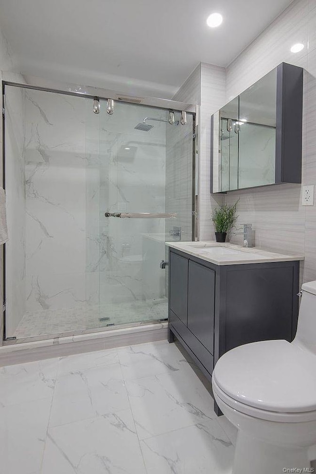 Co-Op Apartment Building unit 10B, Flushing, NY 11354 - photo 6