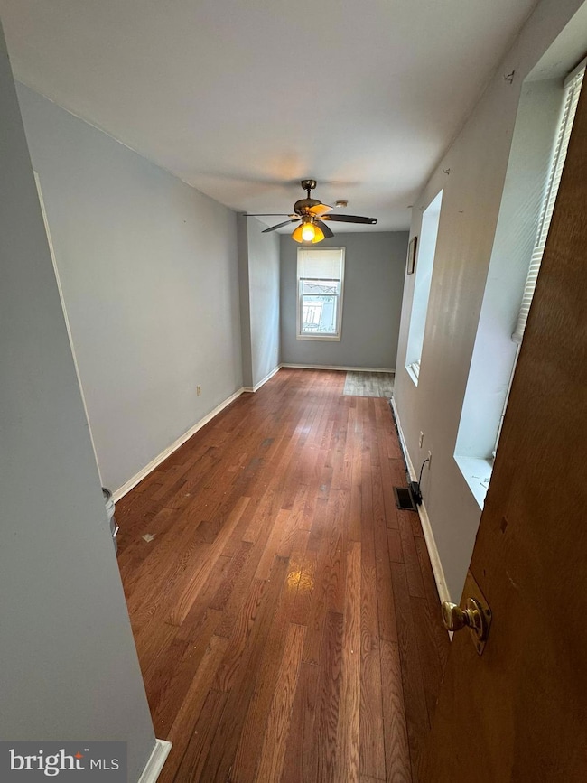 902 Swede St, Norristown, PA 19401 - photo 5