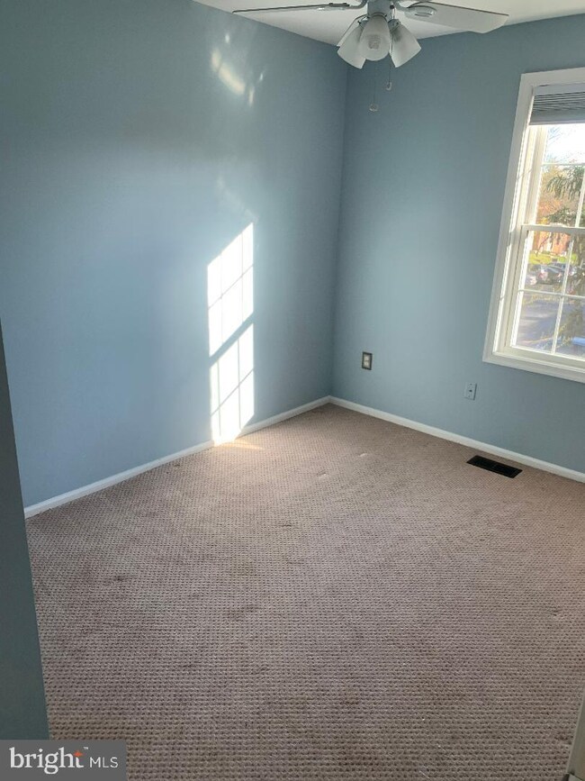 6244 Ducketts Ln, Elkridge, MD 21075 - photo 5