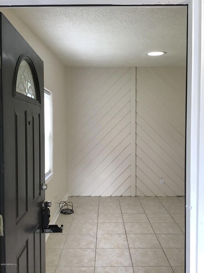 4219 Eve Dr E, Jacksonville, FL 32246 - photo 4