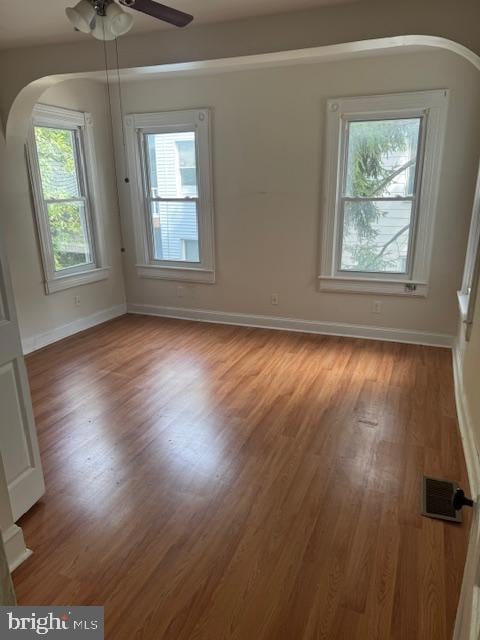 18 S Augusta Ave, Baltimore, MD 21229 - photo 5