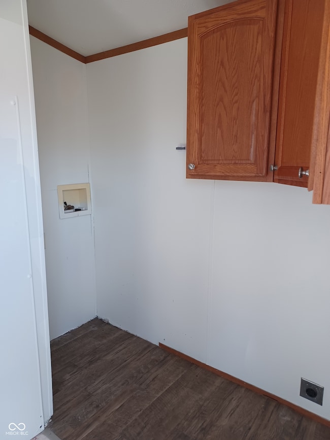 3336 Fall Valley Dr, Columbus, IN 47203 - photo 5