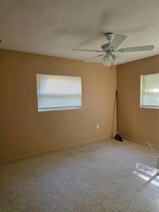 2021 Golf Vista Ct, Pine Hills, FL 32808 - photo 5