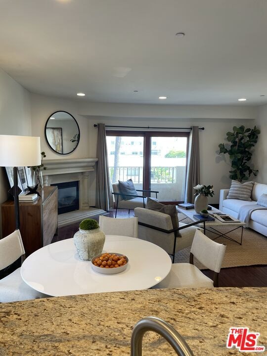 1215 Armacost Ave unit 302, Los Angeles, CA 90025 - photo 3