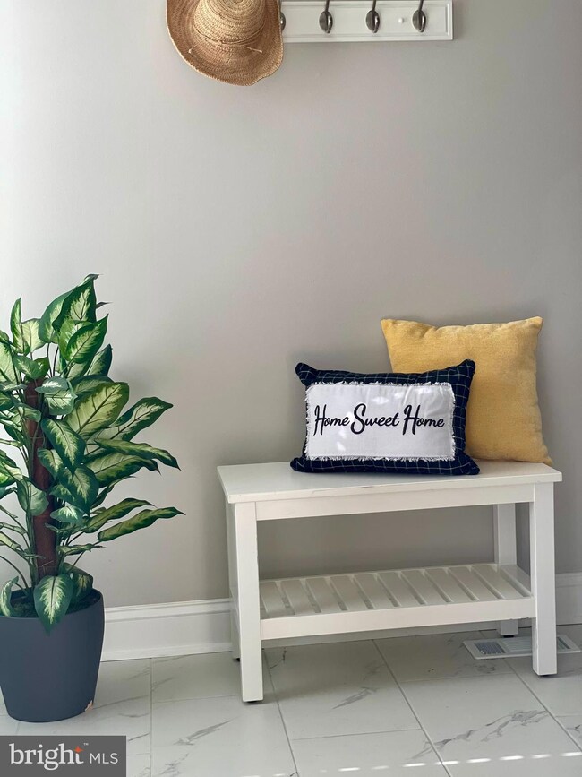 6404 Bright Plume, Columbia, MD 21044 - photo 3