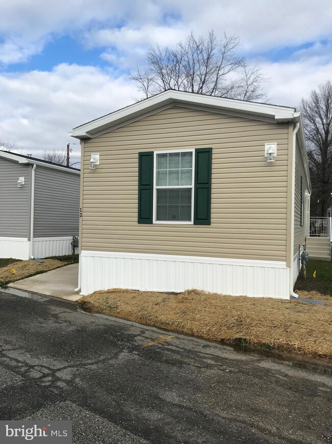 13 Dennis Dr, Pennsville, NJ 08070 - photo 2