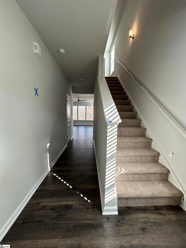 109 Gervais Cir, Greenville, SC 29607 - photo 5