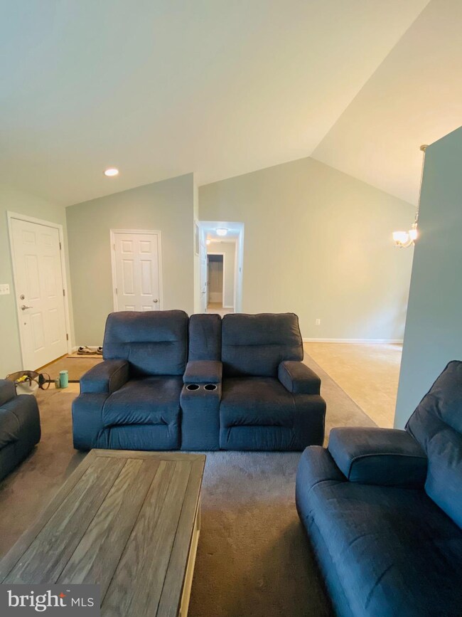 133 Greenway Dr, Colonial Beach, VA 22443 - photo 3