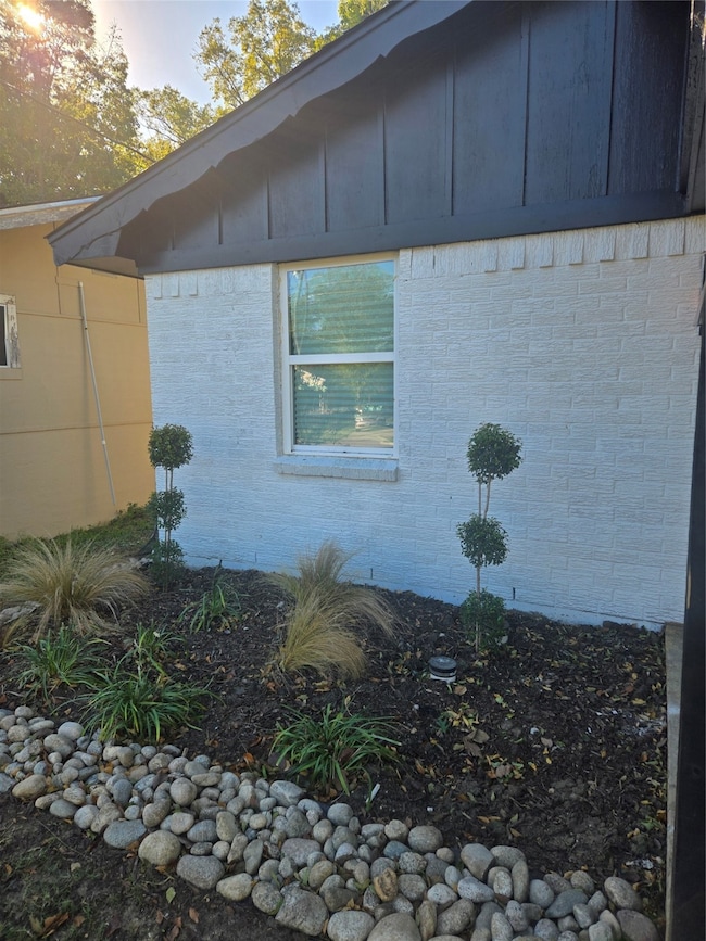 2117 Beaumont St, Grand Prairie, TX 75051 - photo 4