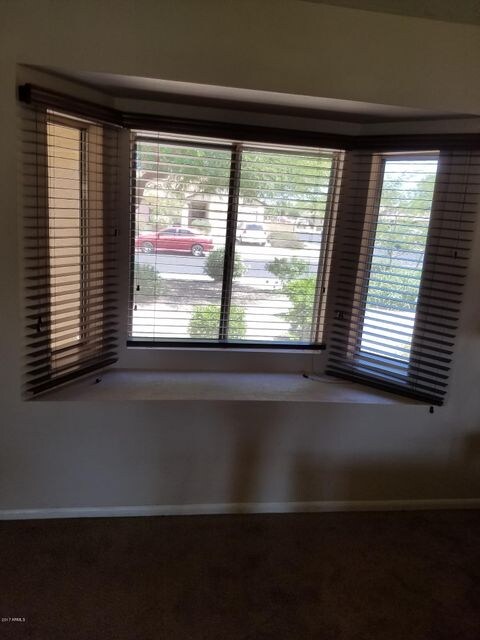 robin bay window