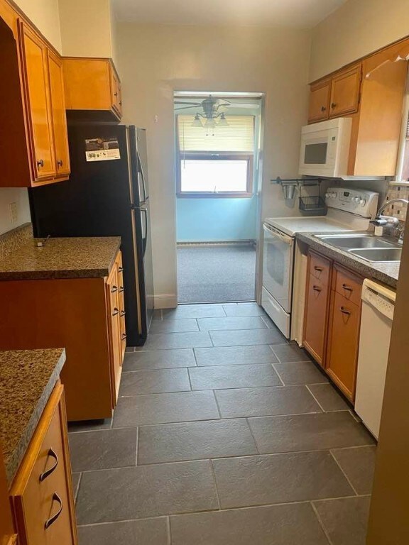 1916 Irwin St, Aliquippa, PA 15001 - photo 5