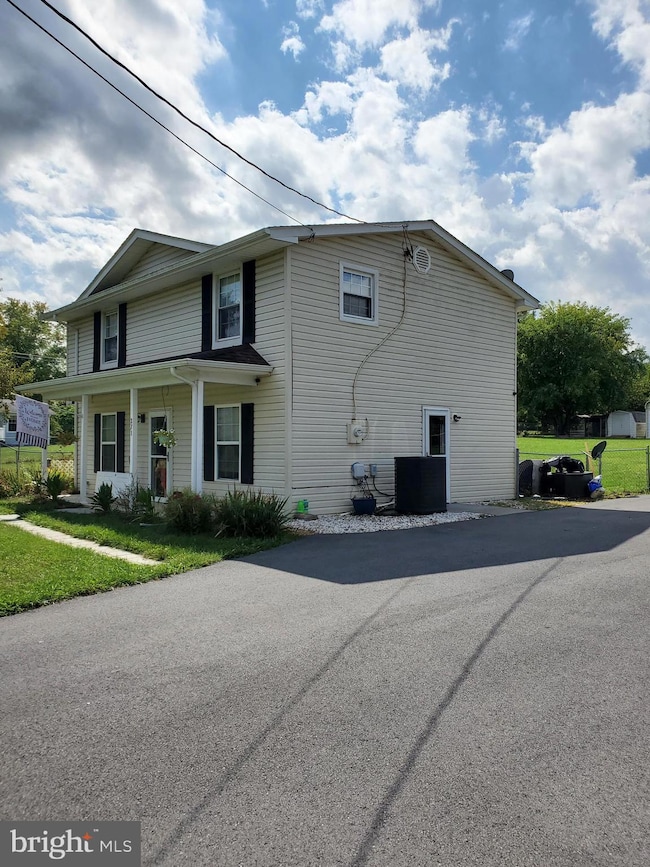 371 Ruebuck Rd, Clear Brook, VA 22624 - photo 4