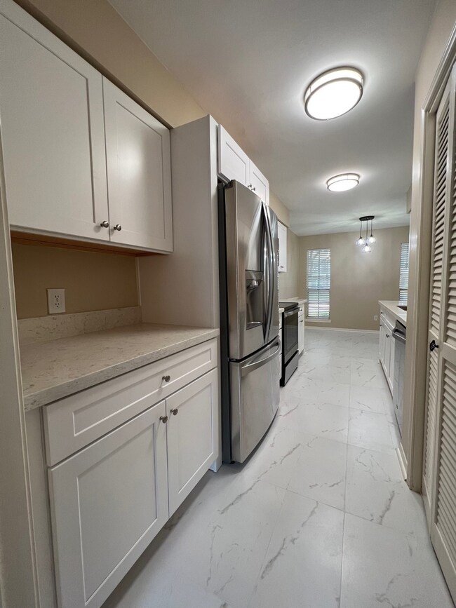 10282 Longmont Dr unit 39/7, Houston, TX 77042 - photo 7