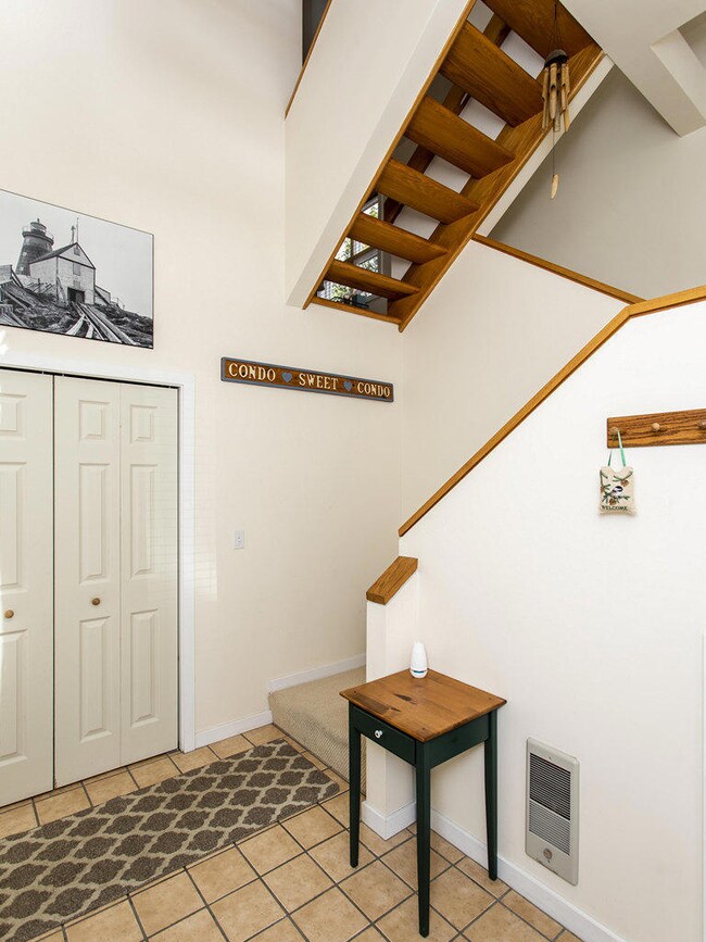 33 McFarland Point Dr unit 2, Boothbay Harbor, ME 04538 - photo 6