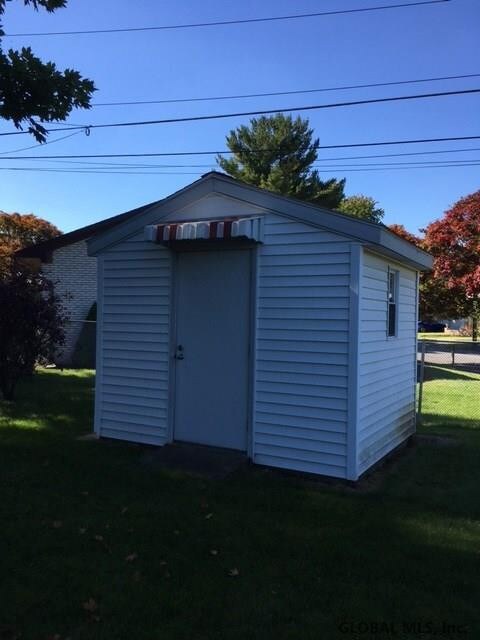 6 Tryon St, Albany, NY 12203 - photo 4