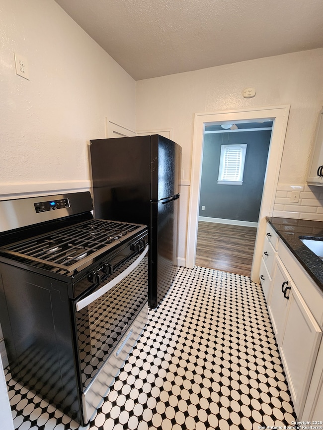 930 E Grayson St unit 4, San Antonio, TX 78208 - photo 7