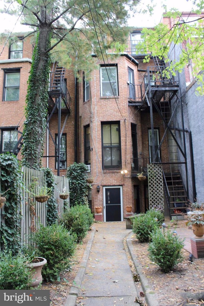 1802 Bolton St, Baltimore, MD 21217 - photo 4