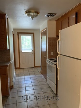56 Edge Hill Rd unit A, Waltham, MA 02451 - photo 5