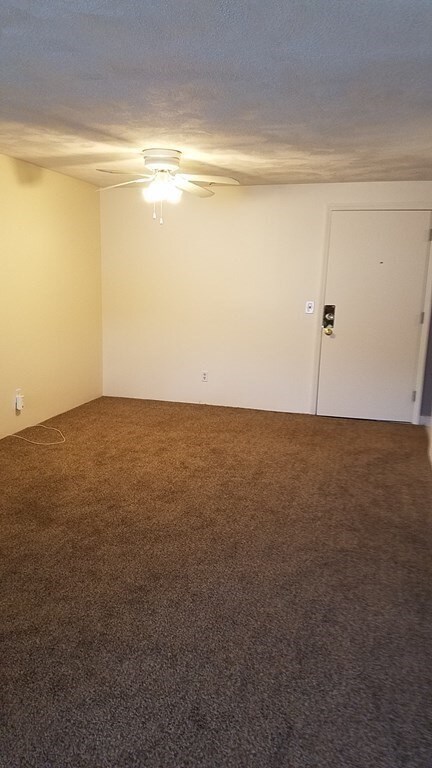 3 Karen Cir unit 13, Billerica, MA 01821 - photo 3