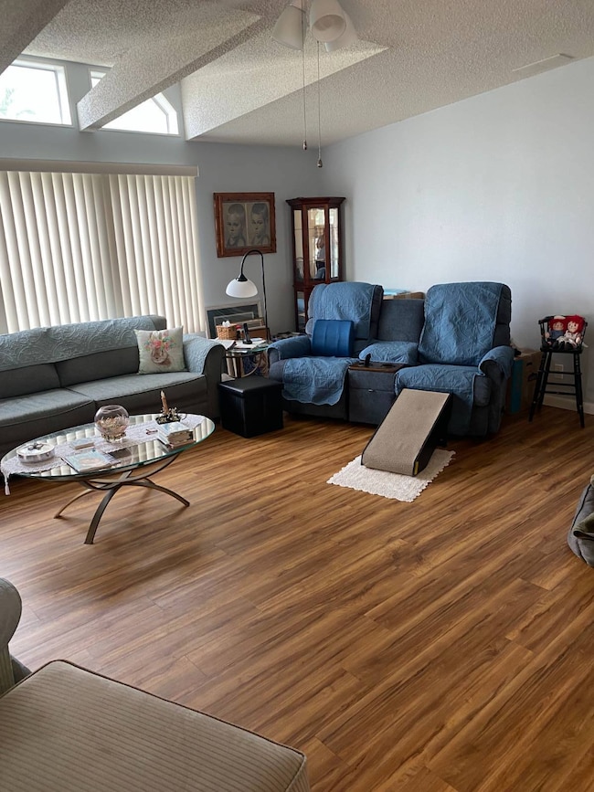Living room 1