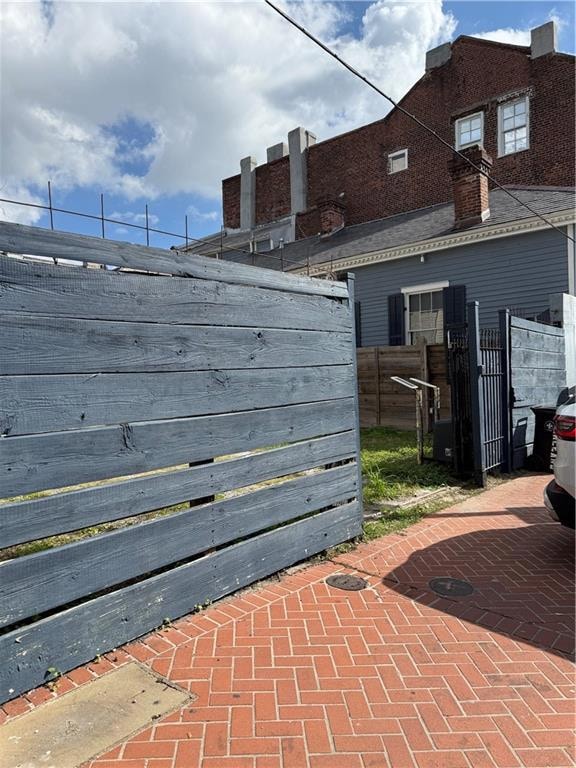 915 Orleans Ave, New Orleans, LA 70116 - photo 2