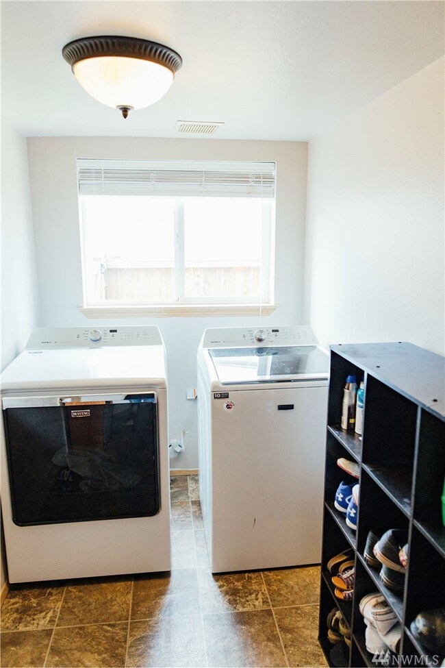 405 Callendar St NW, Orting, WA 98360 - photo 7